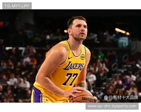 替补神射25分里夫斯两双，东契奇29+11+10+3，湖人灭火宣战开拓者，nba东契奇总得分多少