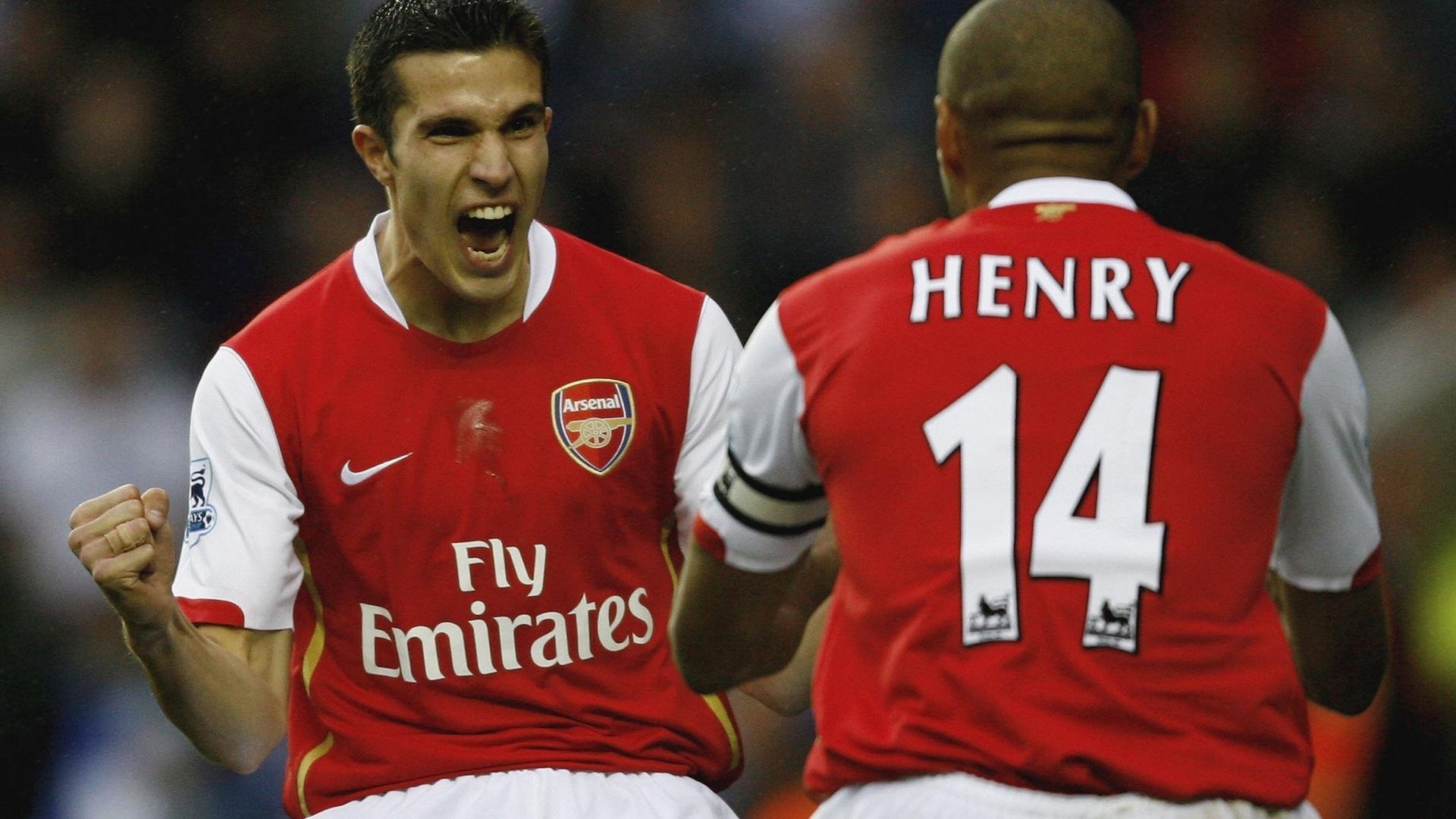 《电竞偏见与认知误区：行业内外的辩论热潮》，对电竞认知的误解