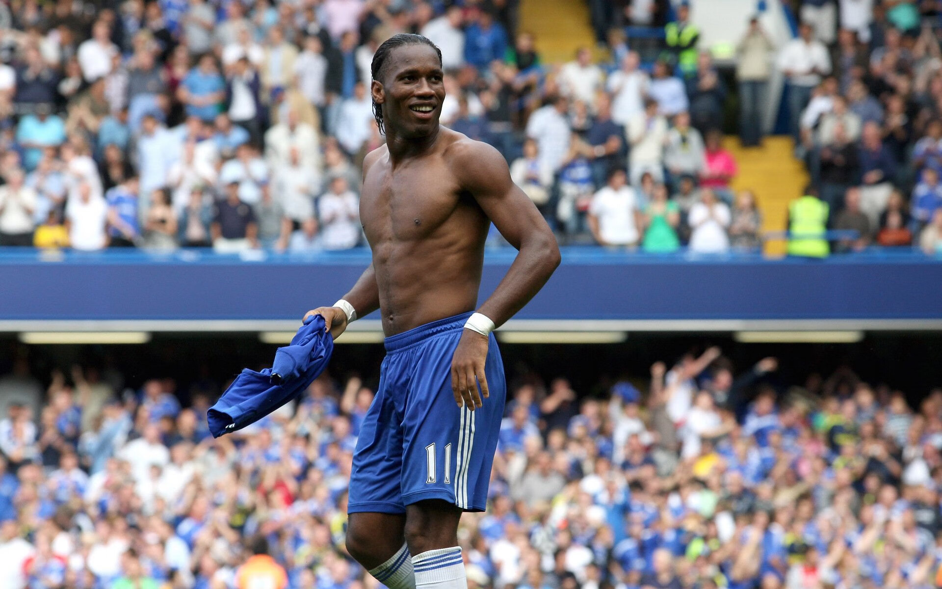 中国足球行业标准化体系不断完善，行业门槛持续提升，足球执行标准